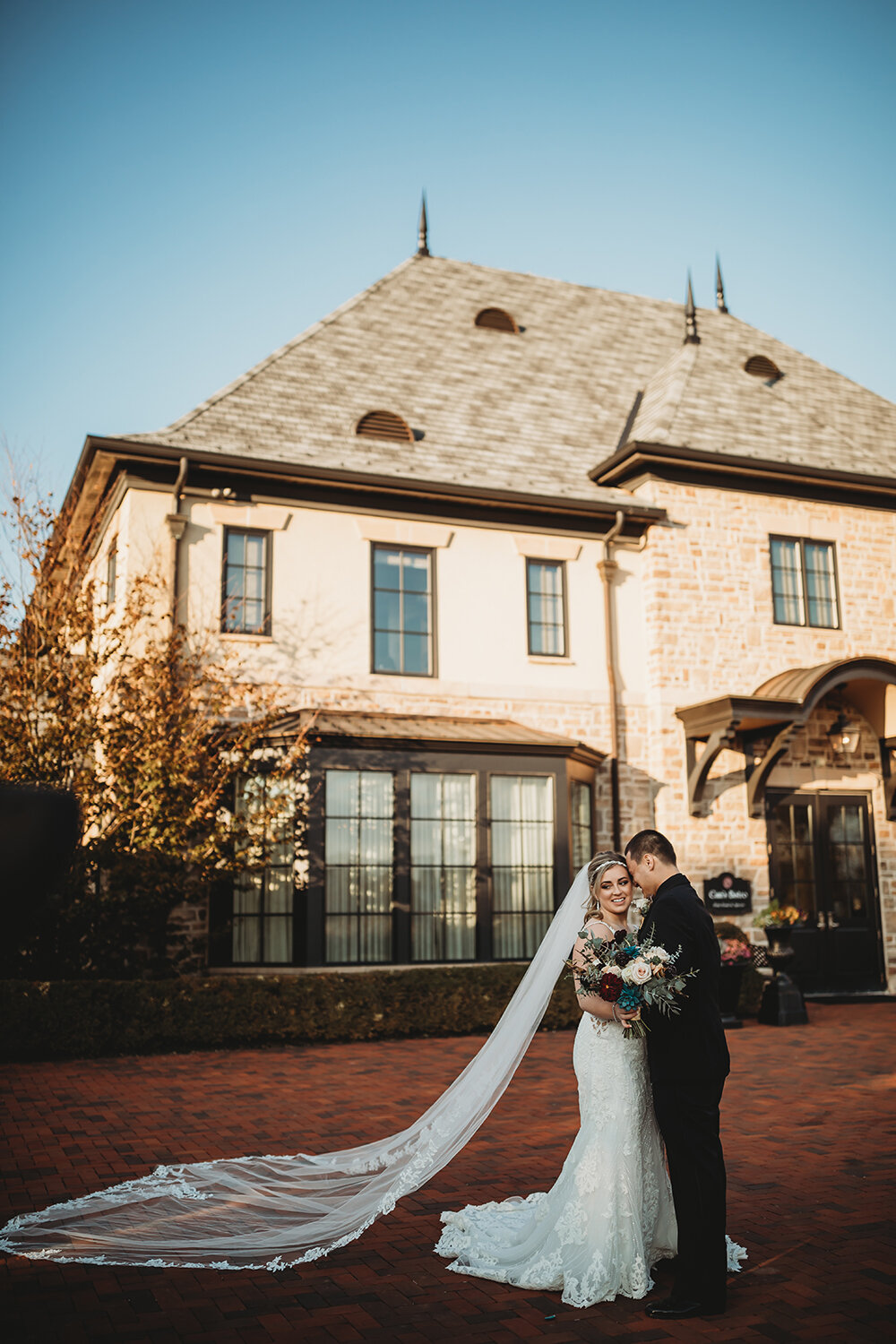 bride and groom wedding portraits 