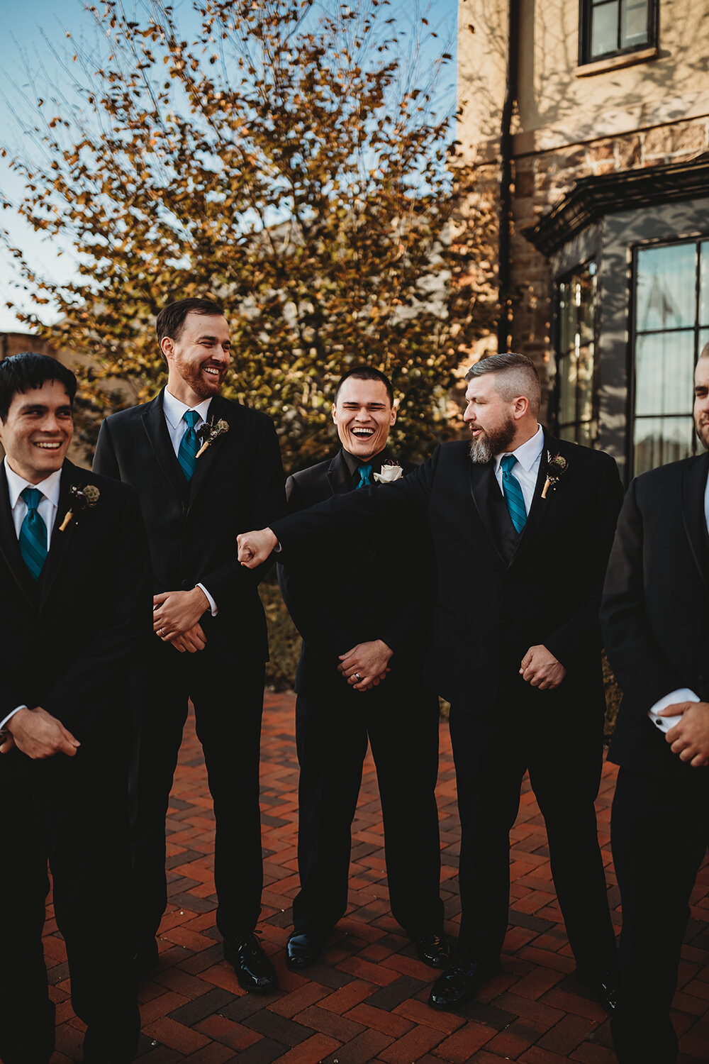 groomsmen portraits 