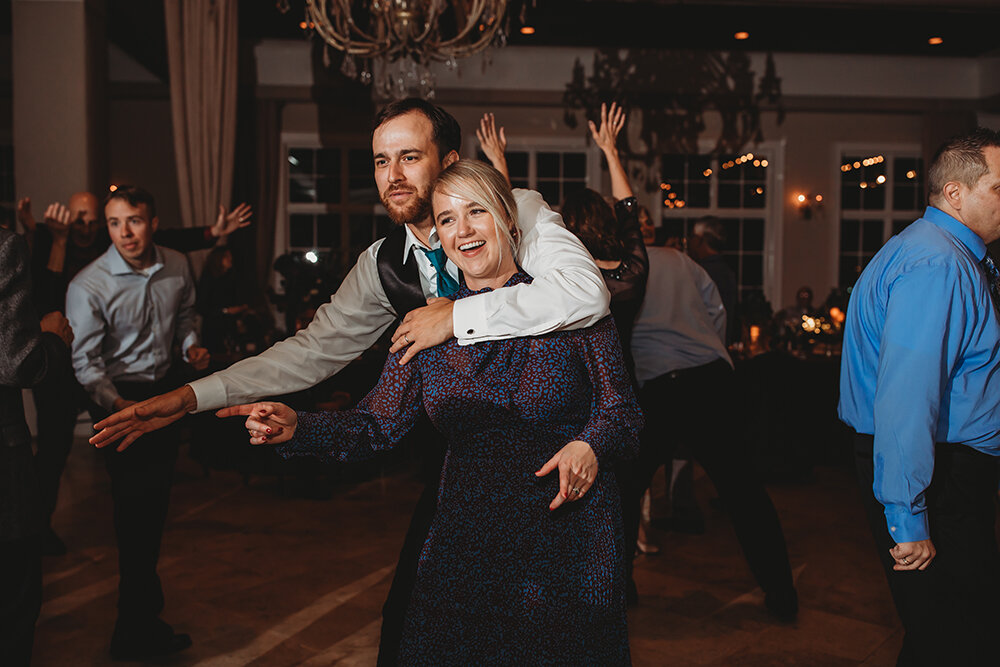 wedding reception dancing 