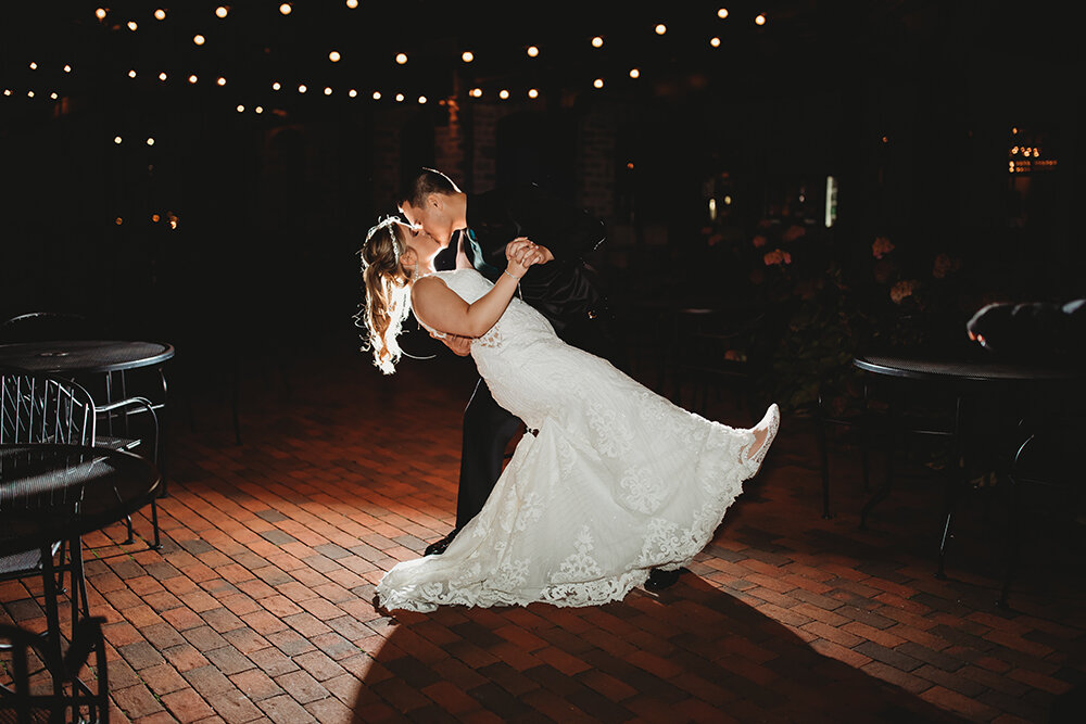 wedding reception dancing 