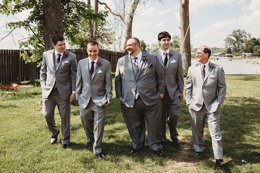 groomsmen portraits 