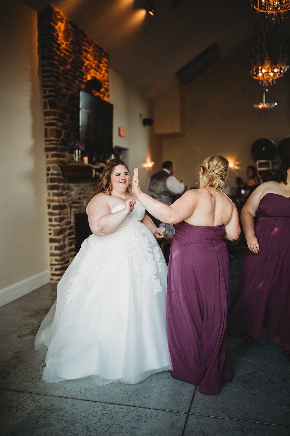 wedding reception dancing 