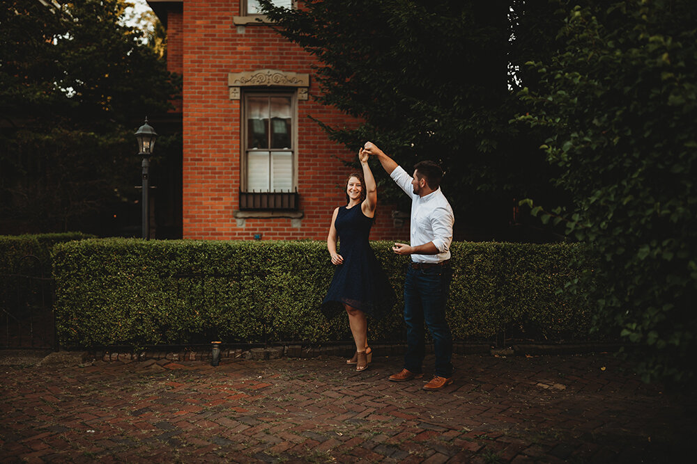 couple dancing 