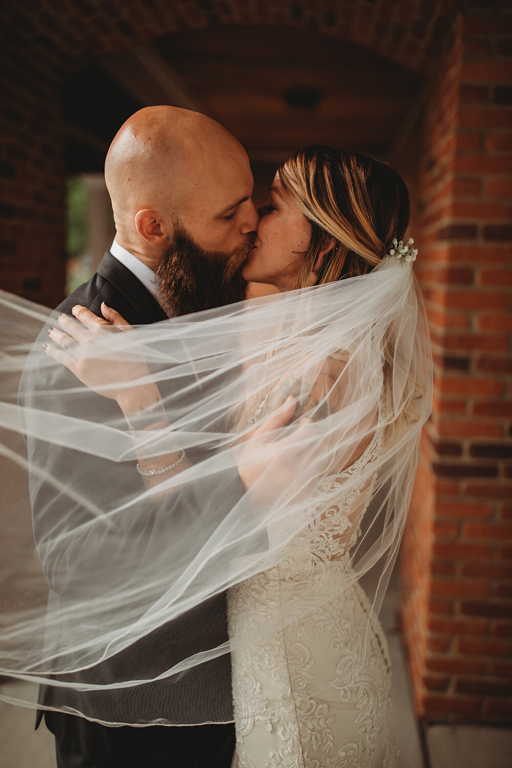 bride and groom portraits 