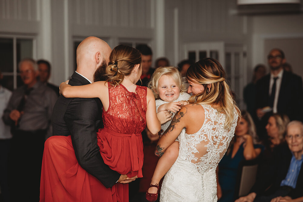 wedding reception dancing 