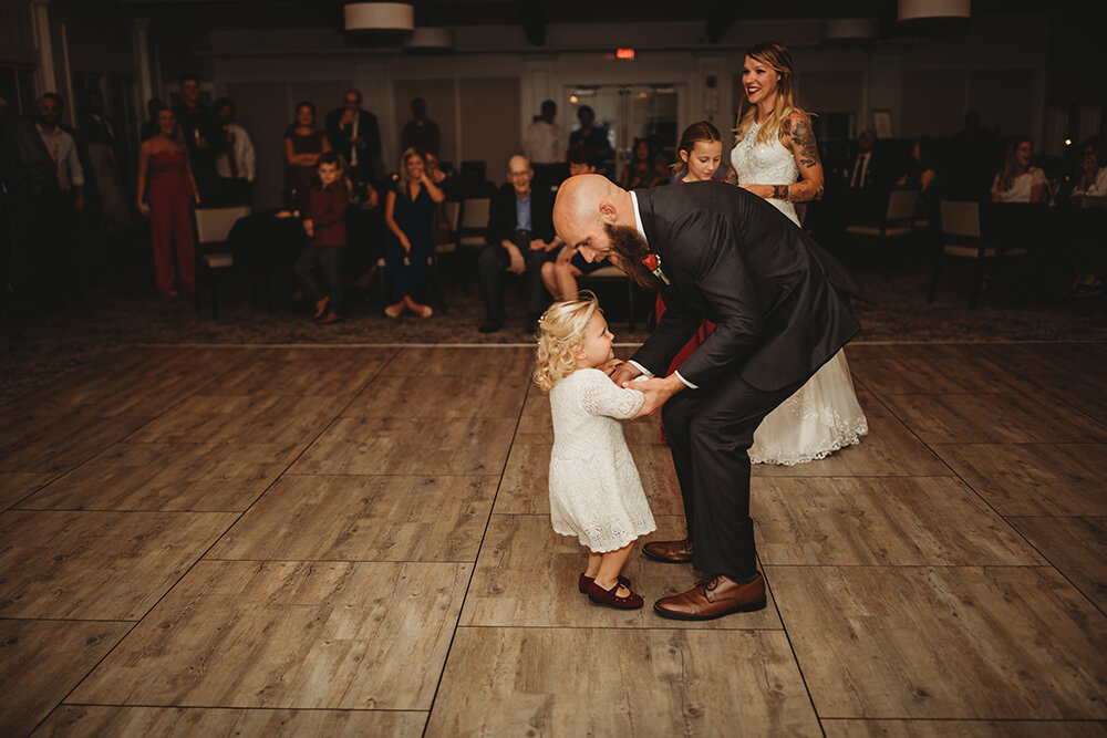 wedding reception dancing 