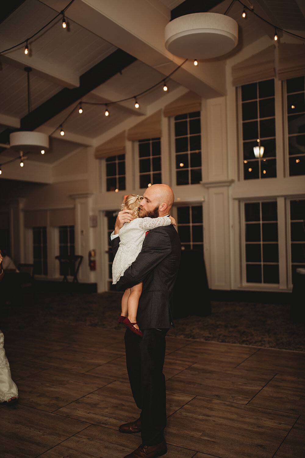 wedding reception dancing 