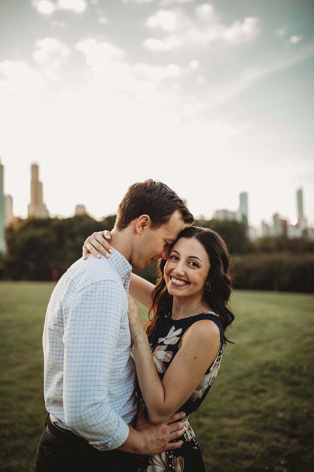 couple engagement portraits in park