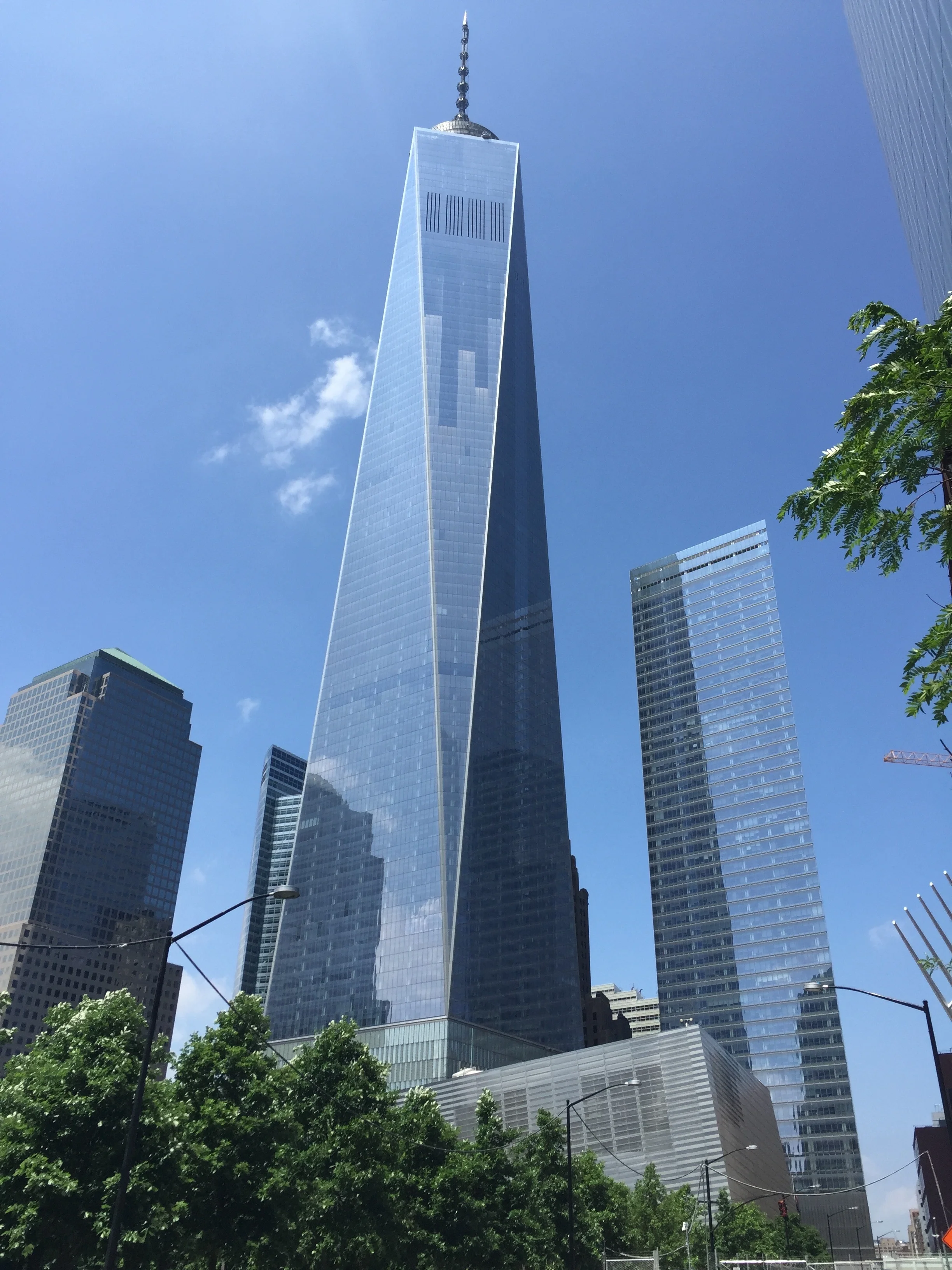 One_World_Trade_Center_May_2015.jpg