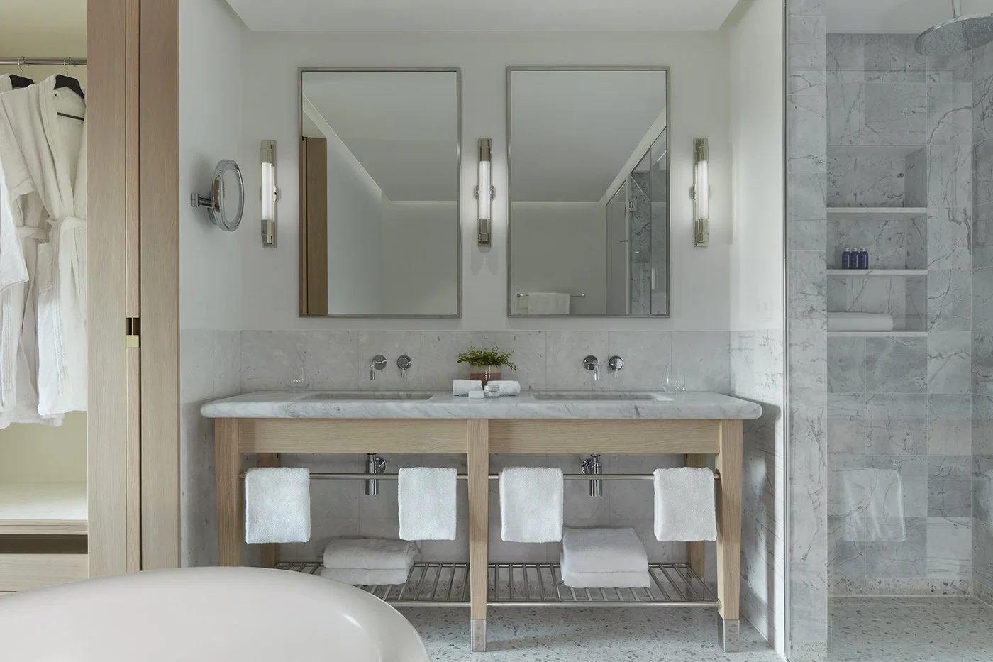 Camiral Suite bathroom PIBE Magazine.jpg