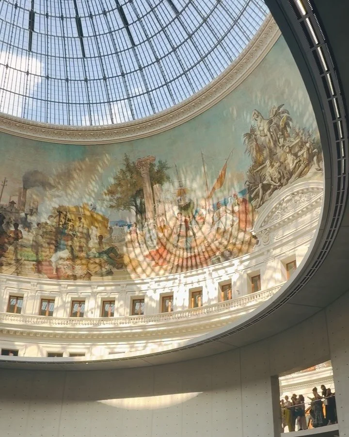 From London to Paris, at Bourse de Commerce - Pinault Collection and a completely different mood.

That giant glass dome, soft light falling through, and then the art, contemporary, bold, quietly powerful.

Inside, it&rsquo;s all concrete, contempora