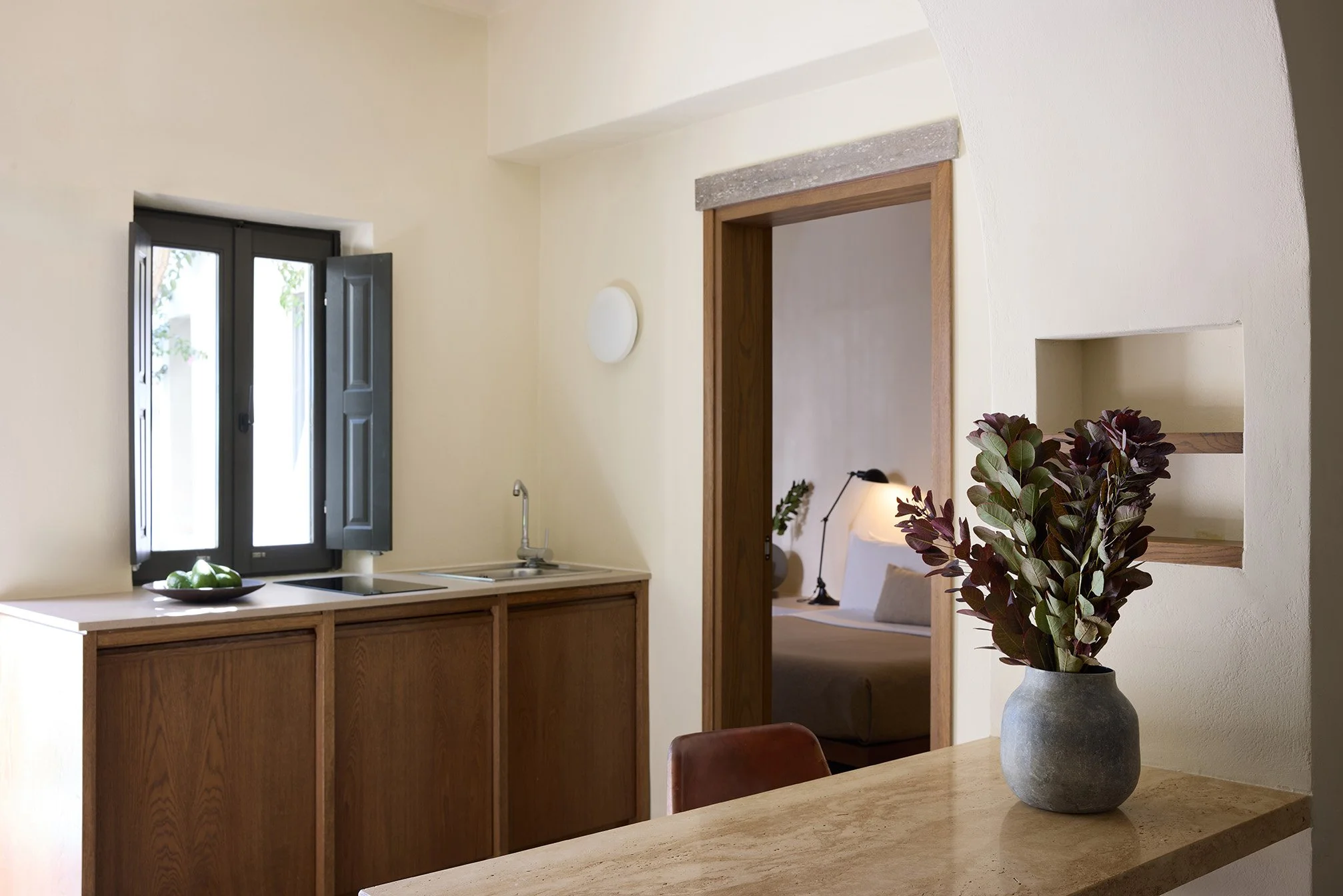 Bellonias Villas Camari Santorini PIBE Magazine 3.jpg