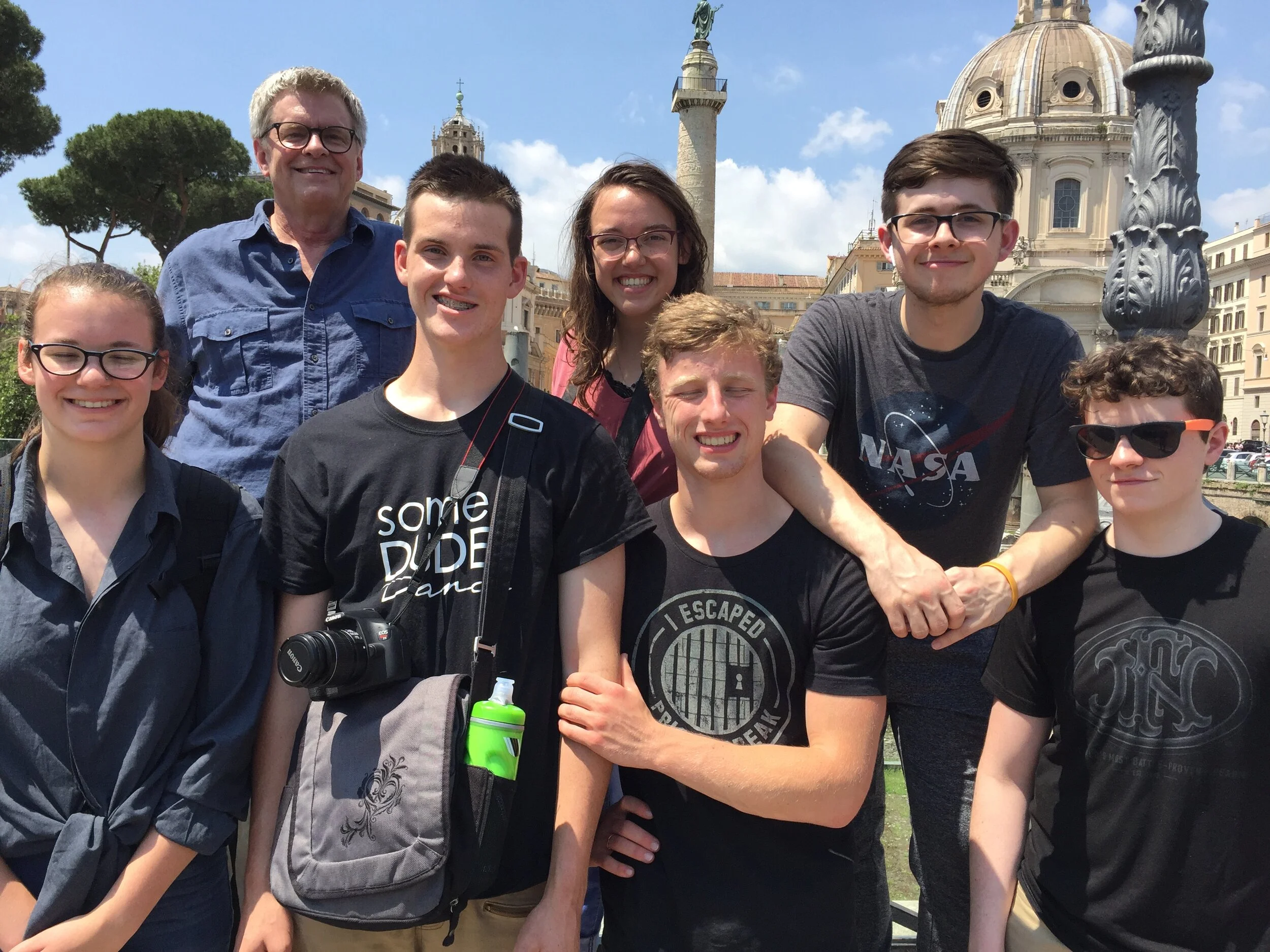 Traveling Bonds