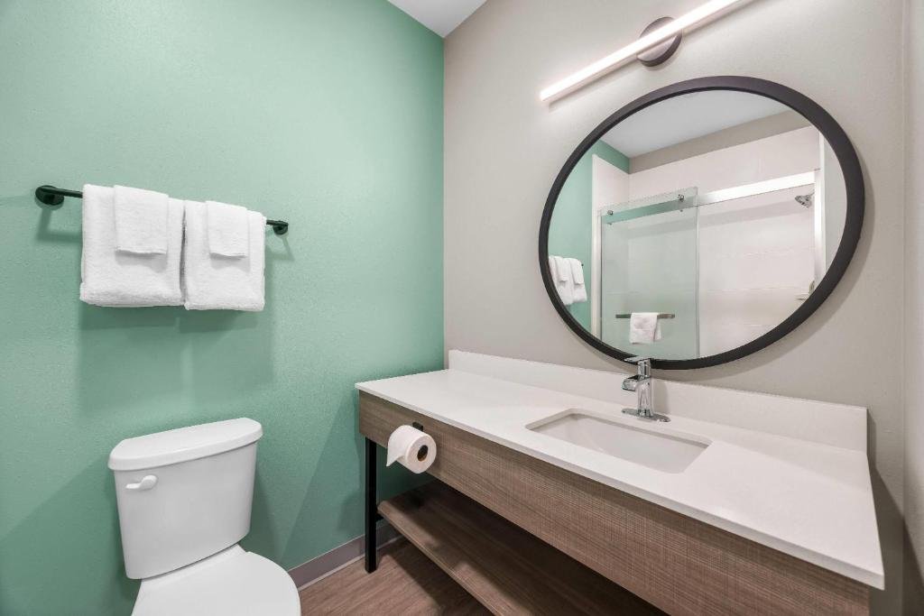 ECHO Suites - Colorado Springs, CO