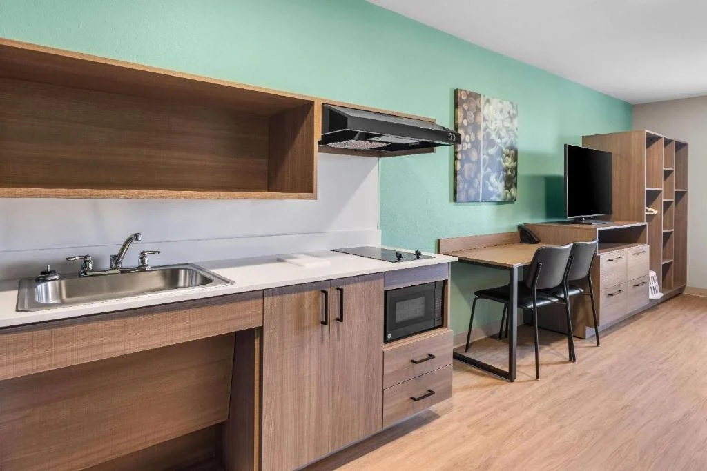 ECHO Suites - Colorado Springs, CO