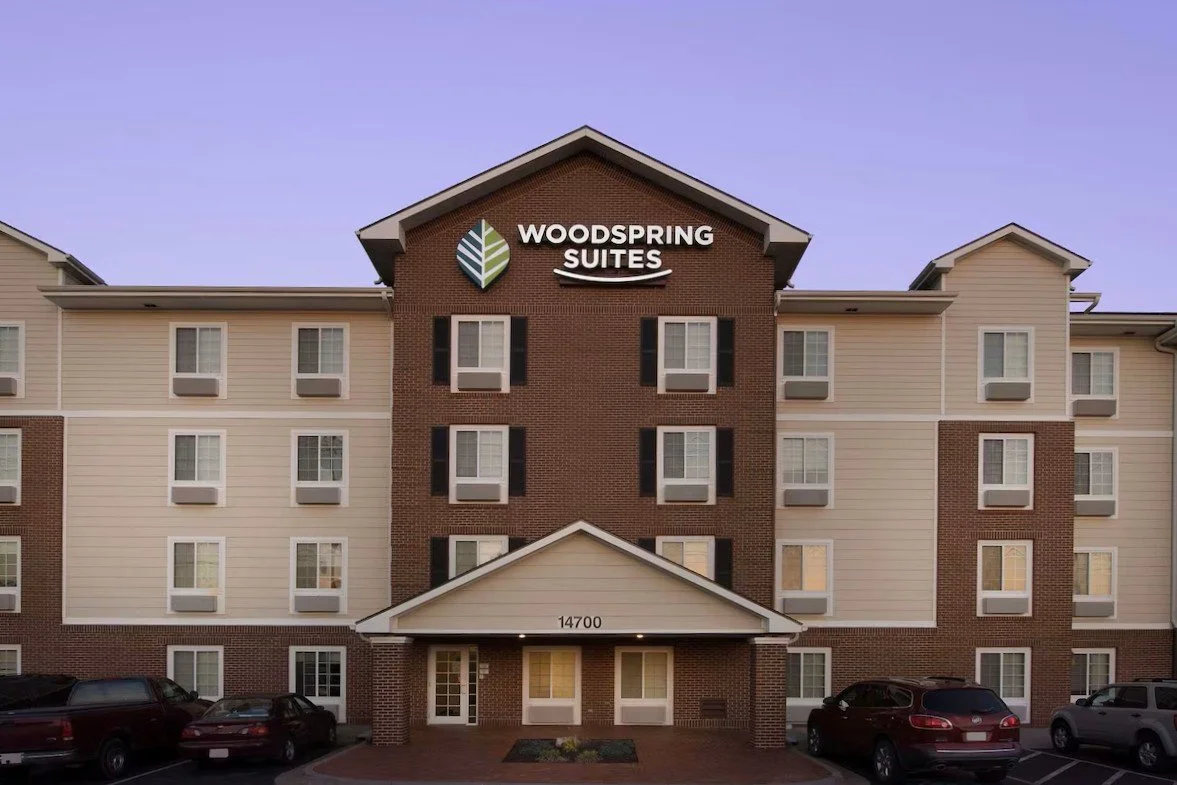WoodSpring Suites Kansas City Lenexa