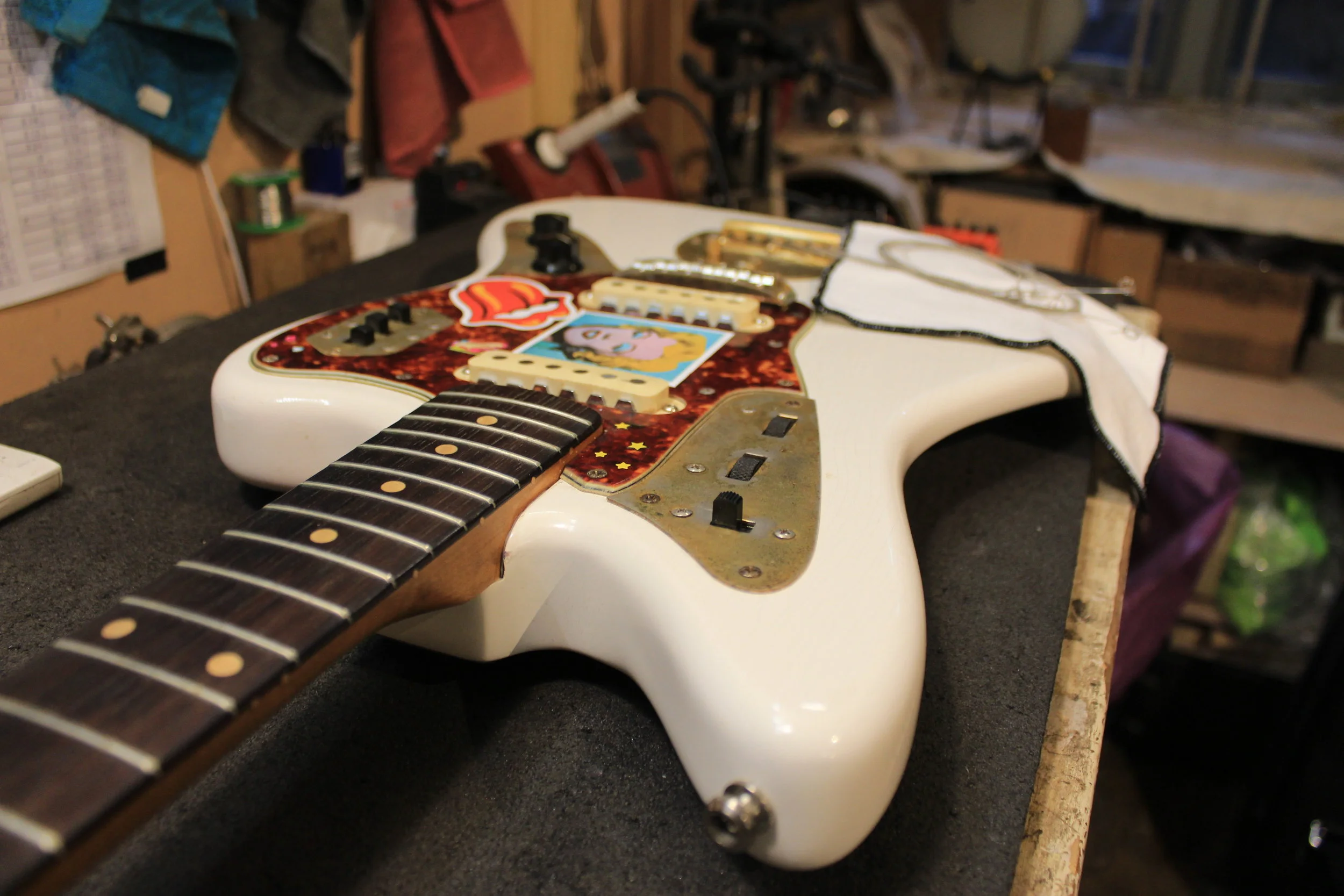The Vintage Instrument Workshop — 1964 Fender Jaguar - wiring modification