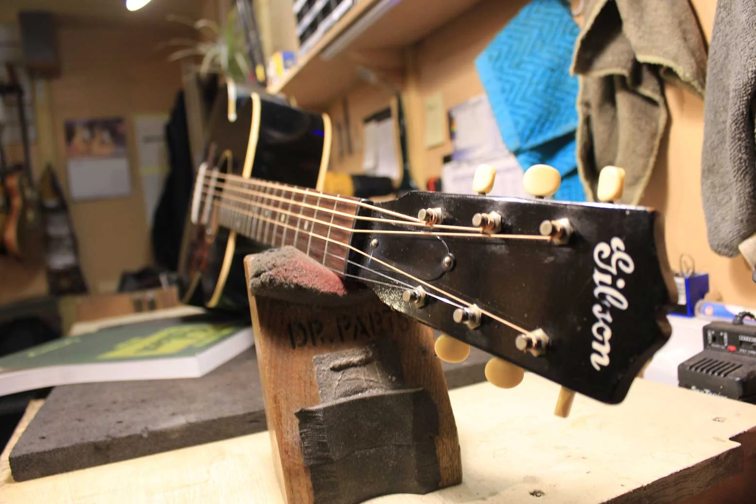 The Vintage Instrument Workshop - 1937 Gibson L-0 - 21.jpg