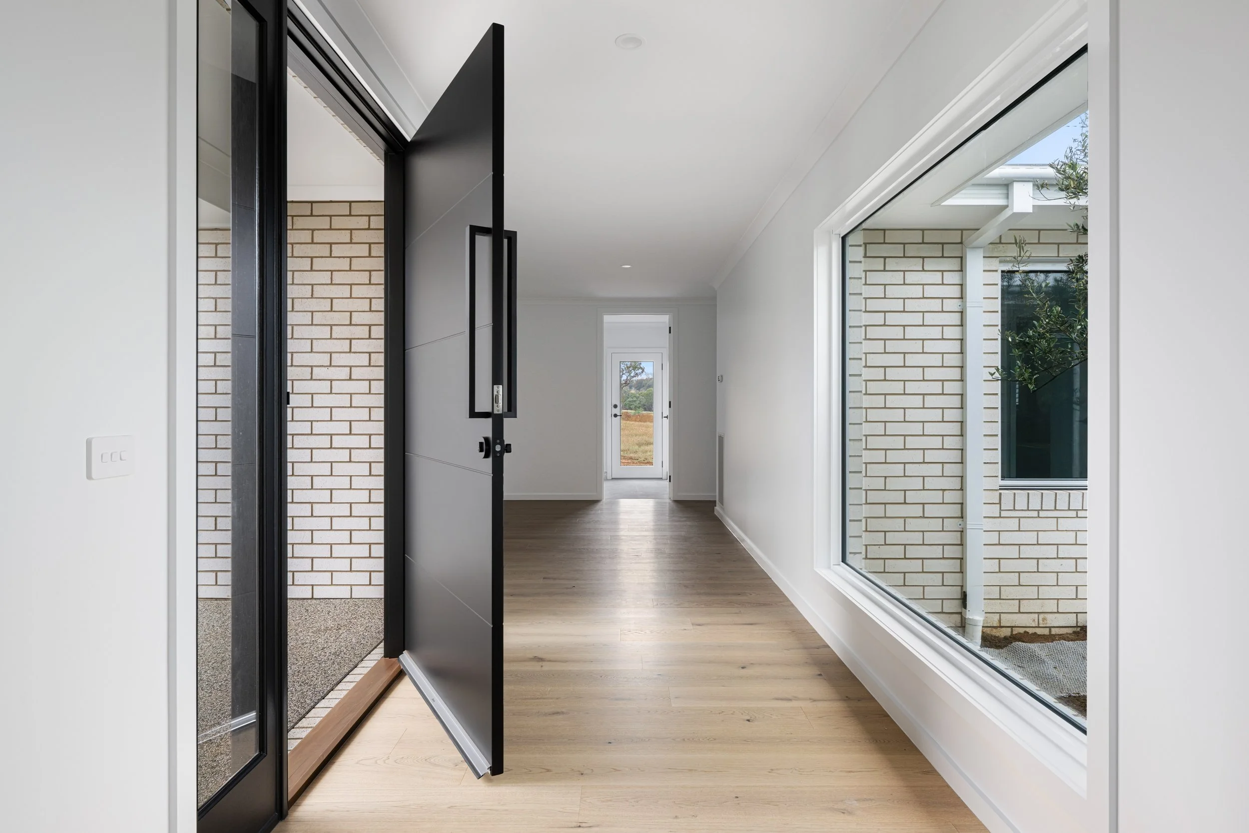 10 Pertzel Dr, Leneva VIC 3691-74-89.jpg