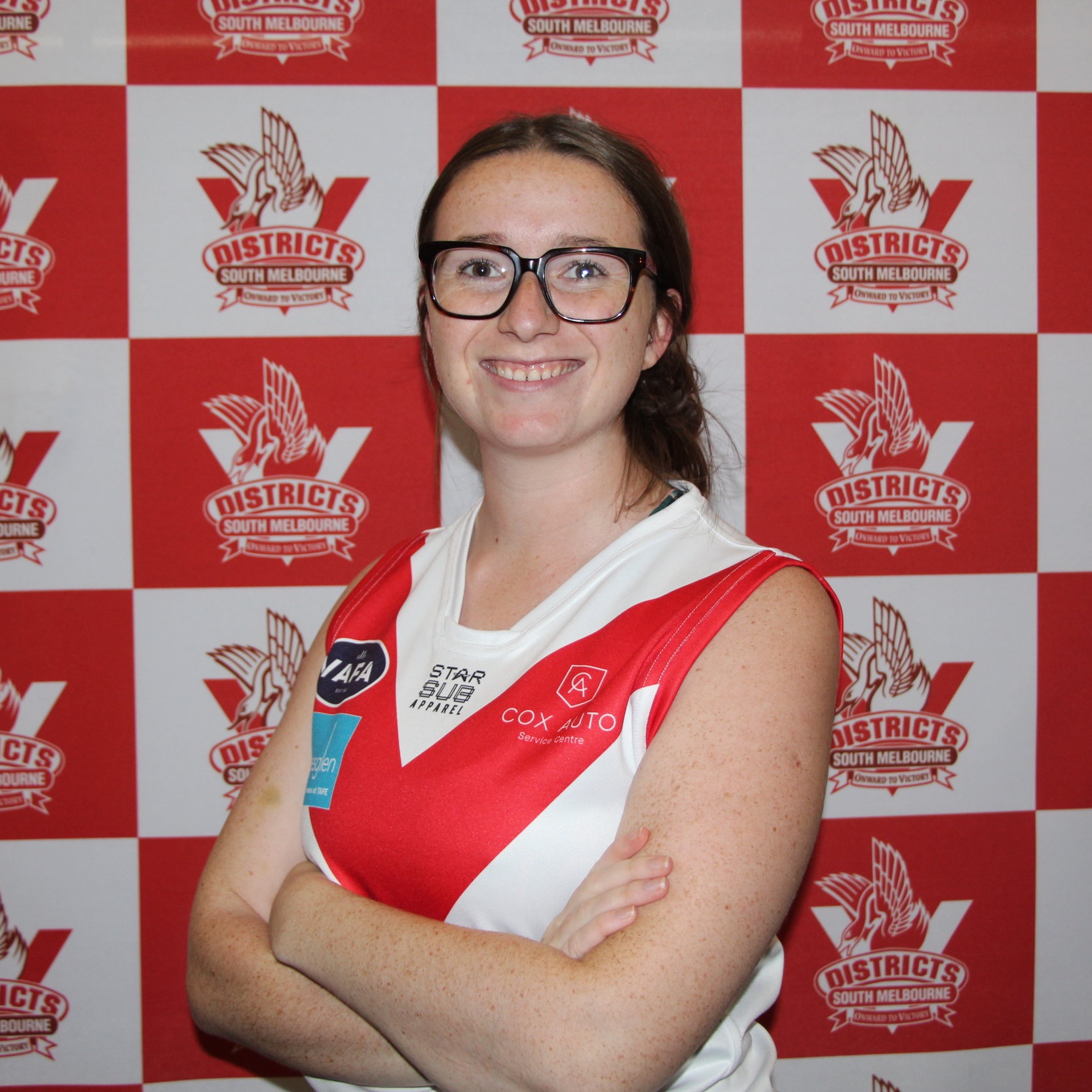 Clare 2019 sees a new face in the #47 jumper in the shape of our Scottish unicorn Clare! She is a graduate of the SMDFC skills academy at the end of 2018 and has taken those skills into the Half Forward/ Ruck positions with enthusiasm. Clare is also a netballer with high accolades of being Premiers in ’06, ‘07’ and ’08! Away from sport Clare has a slightly blemished past… cops got called to her house for reported mooning at cars on the street, they arrived to find the culprit- an 8 year old Clare. Let’s hope she doesn’t adopt that as a goal celebration!