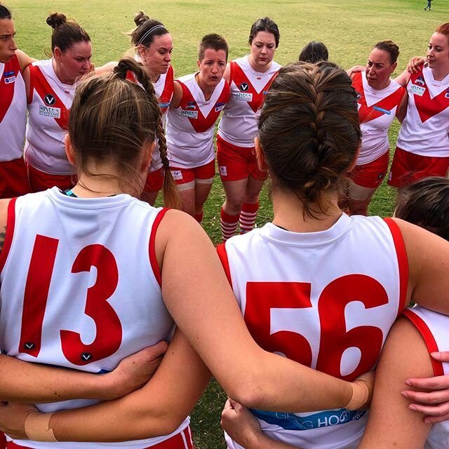 Throwback to the days before social distancing. Looking forward to the next time we&rsquo;re allowed to have a team huddle like this! || #smdfc #smdfcwomen