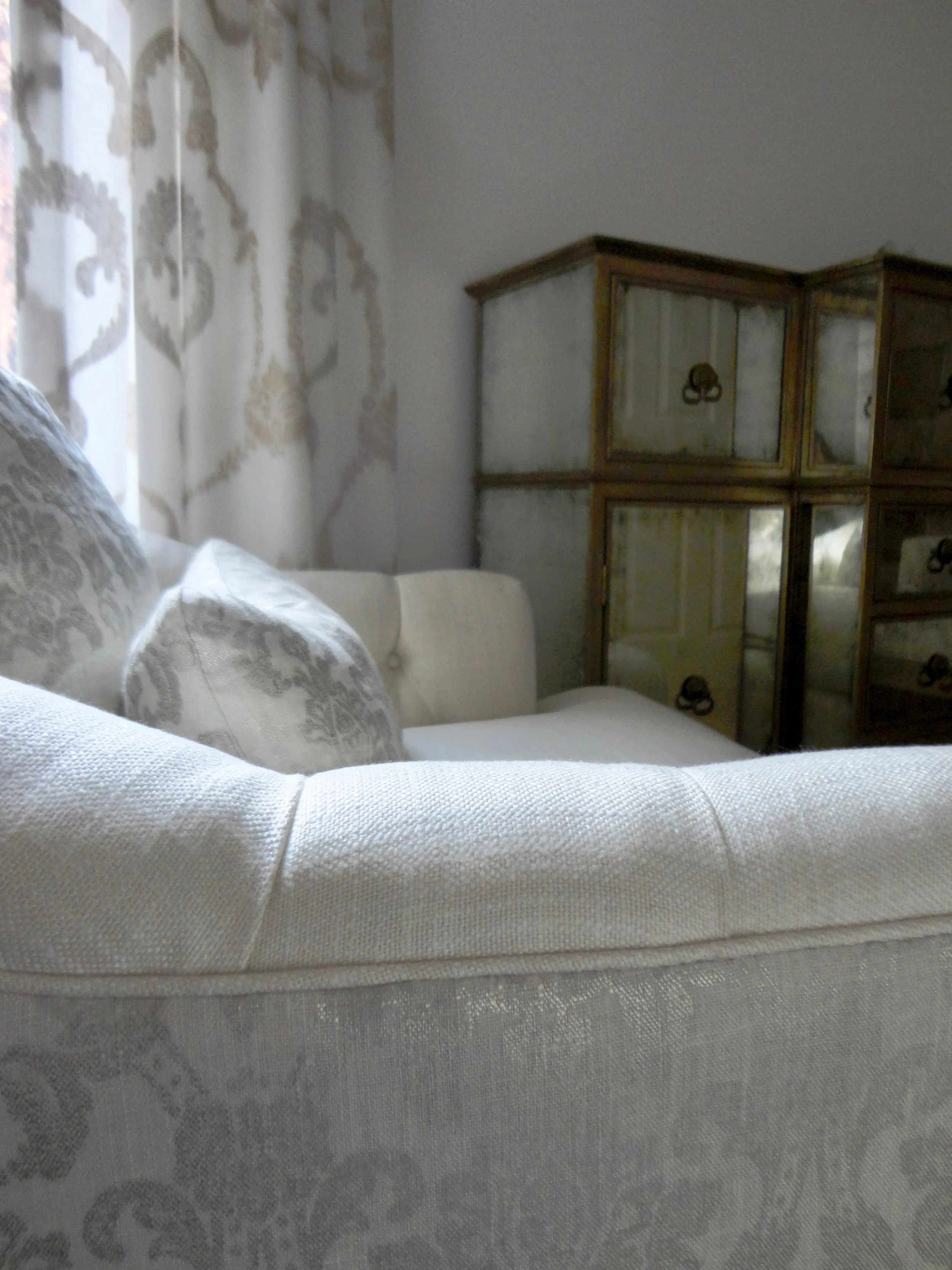 LM CHAIR DETAIL.jpg