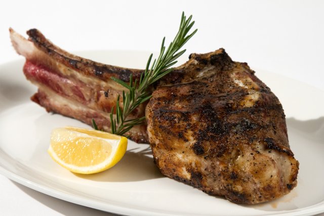 veal-chop2-640x480.jpg