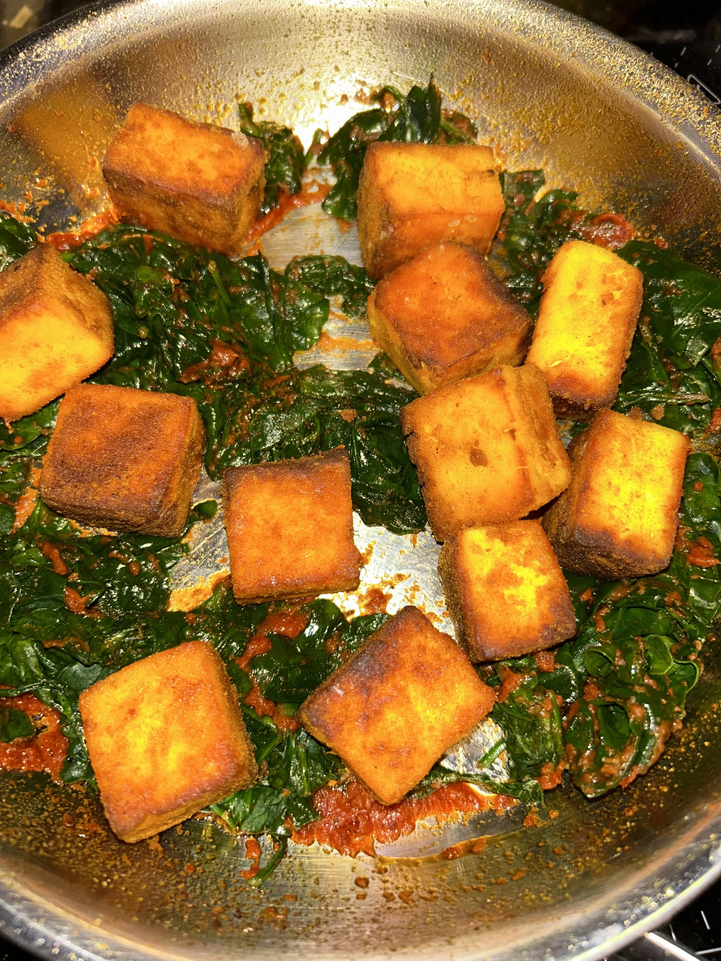 2024-04-22 03 Sag Paneer frying.jpg
