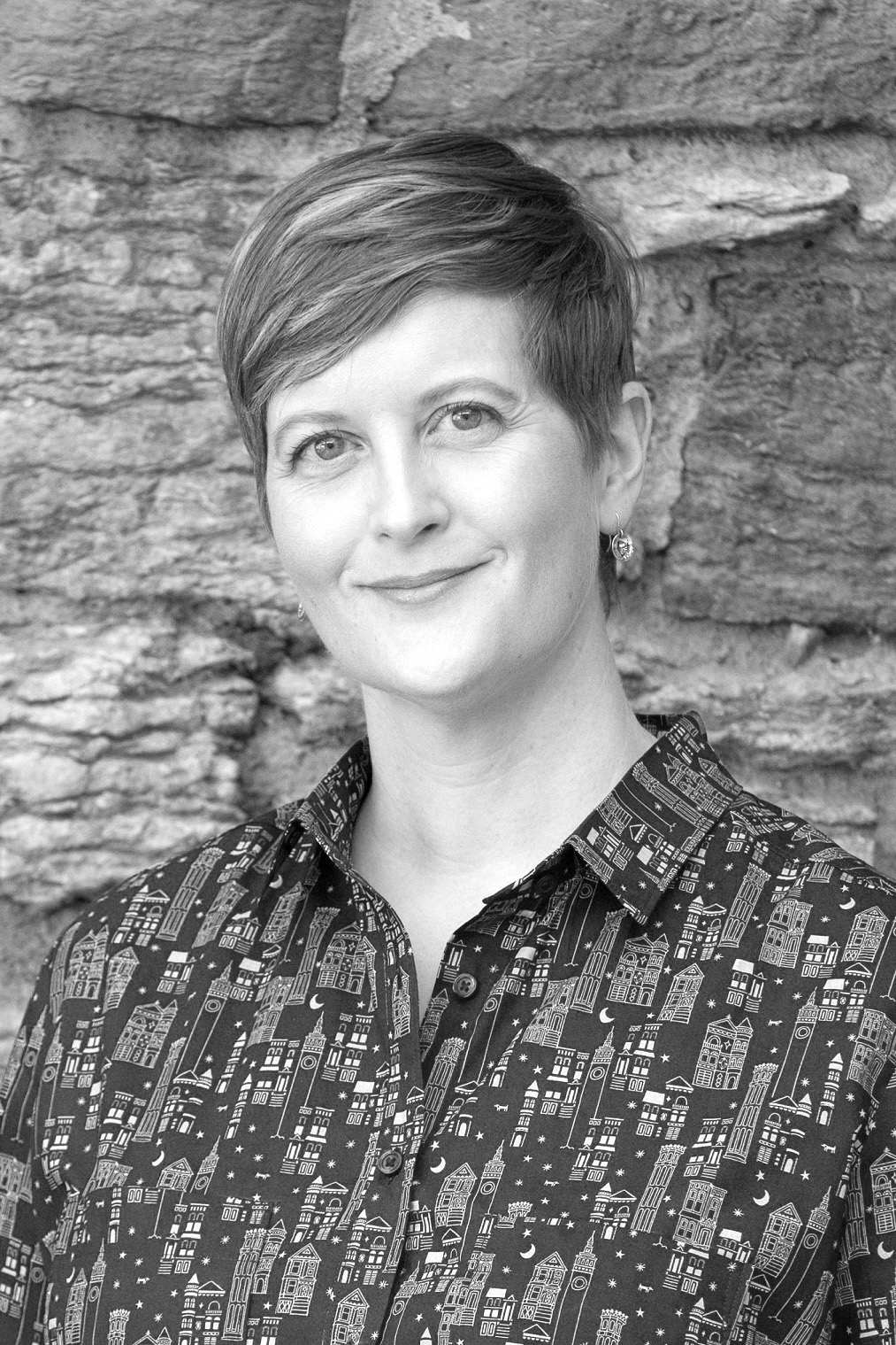 Elizbeth Gales_resized2.jpg