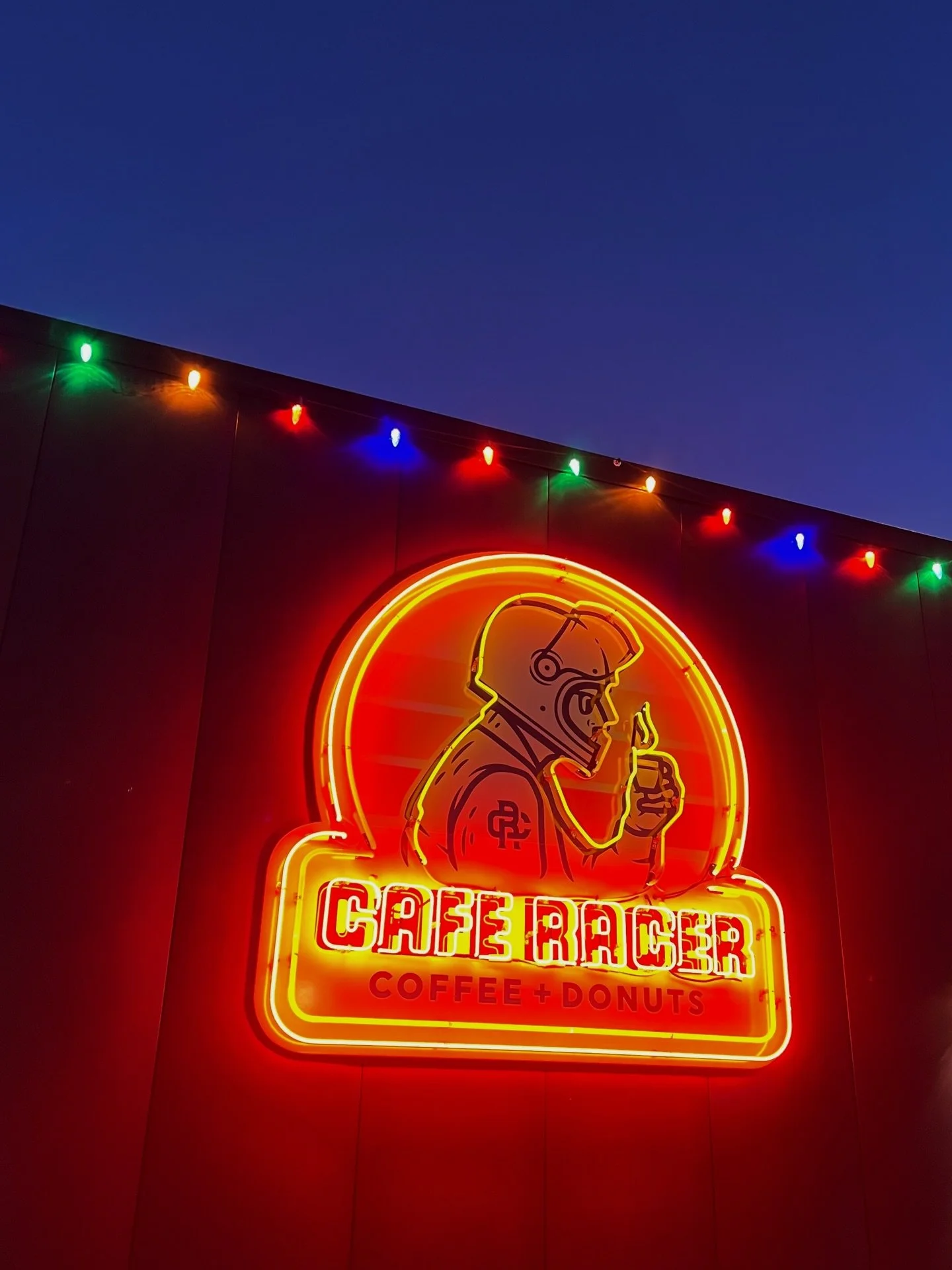 GOOD AFTERNOON residents of Athens, bulldawgs, and biscuit enjoyers alike. We&rsquo;ve got two things to tell you so read ahead #orelse 

1. ❄️ WINTER HOURS ARE UPON US ❄️ That&rsquo;s right!! We&rsquo;re changing up our hours for the time being. Tak