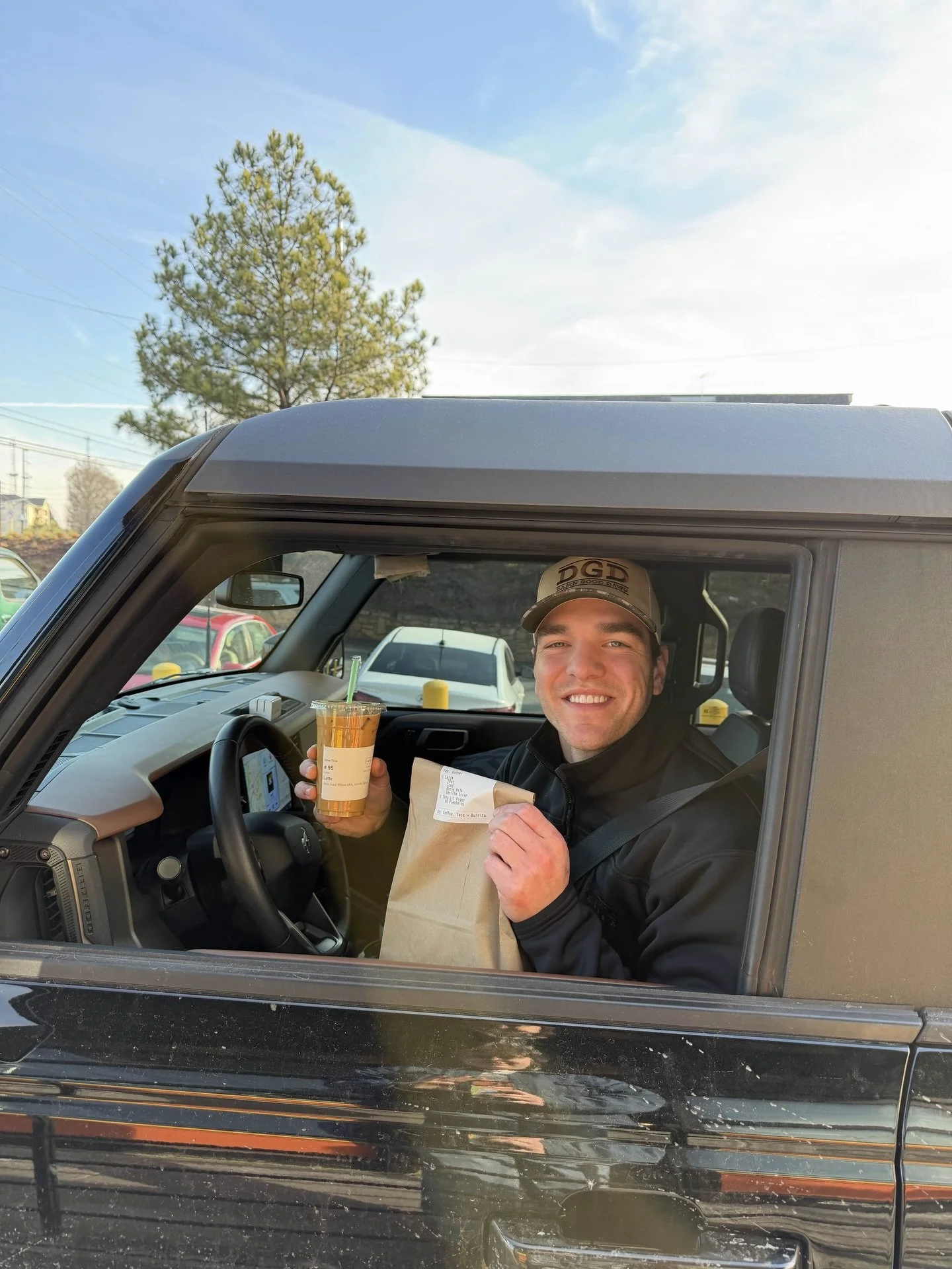 swipe to #eatlikeGunner