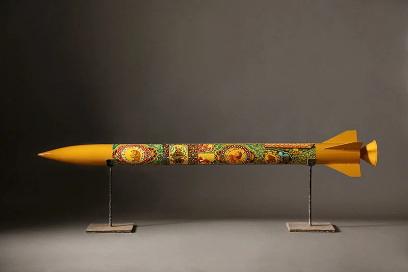 Ground to Ground yellow nose and tail , Oil and industrial paint on metal, 2014. 179 x 24 x 24 cm
