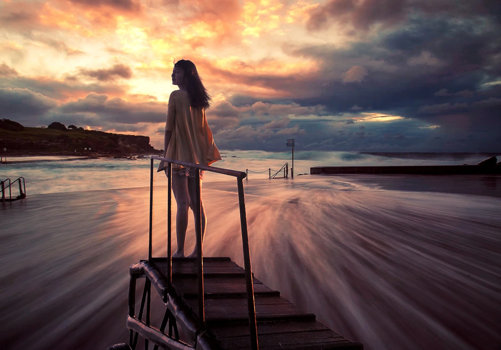 uwm.australia.beach-sea-coast-rock-ocean-horizon-764924-pxhere.com