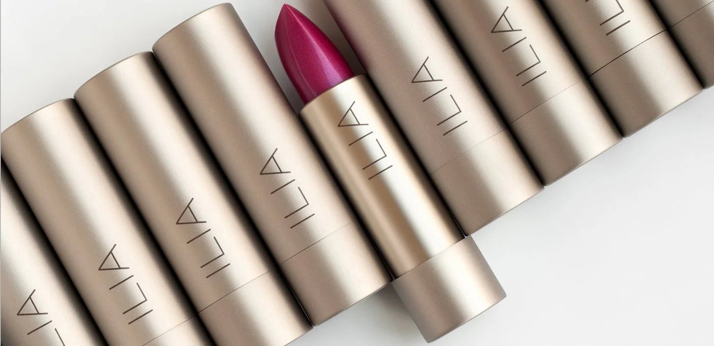 uwm.iliabeauty.hottest.newyear.Lip-Collection_1400x.jpg