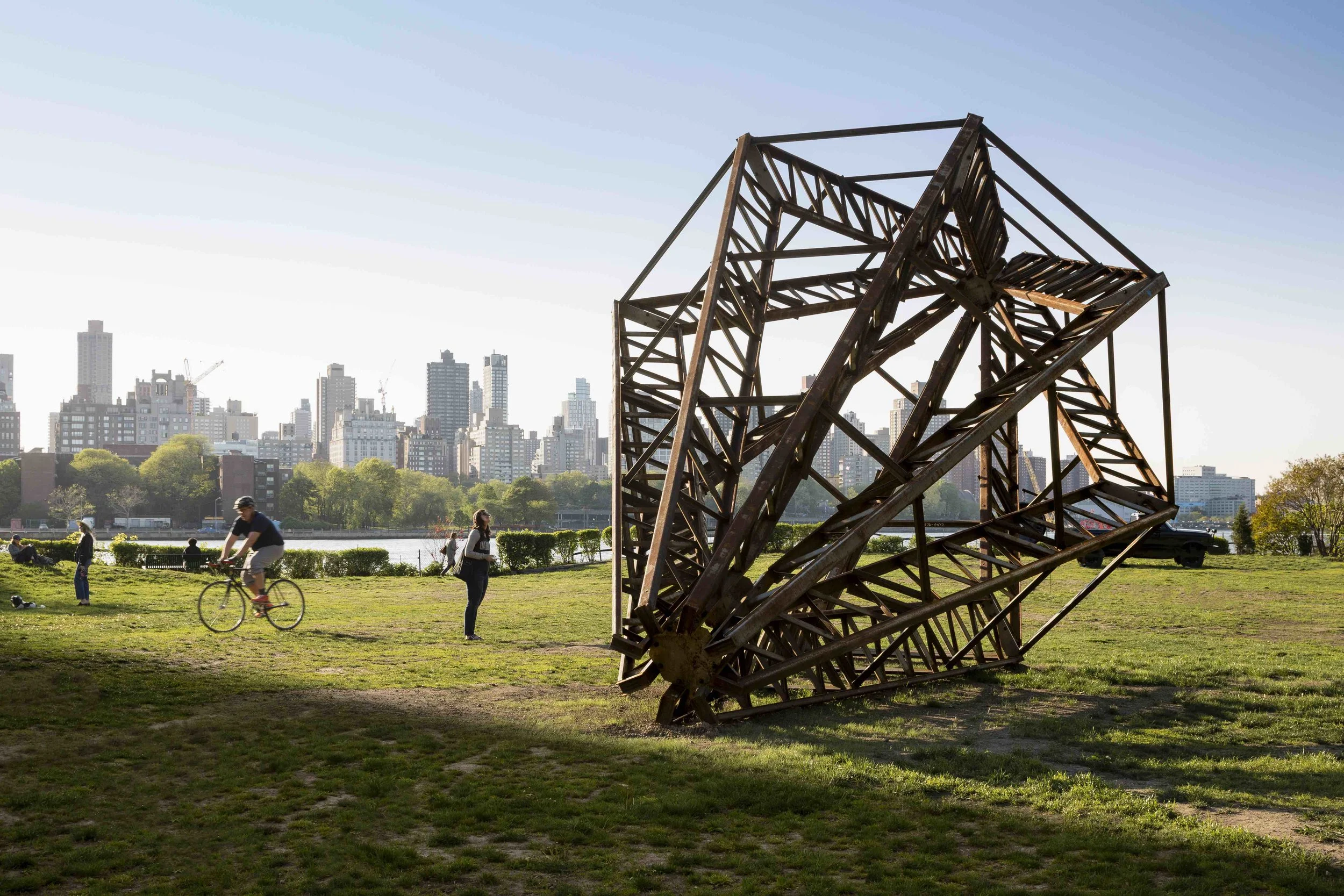 uwm.spiritguidenewyork.socratessculpturepark.3.jpg