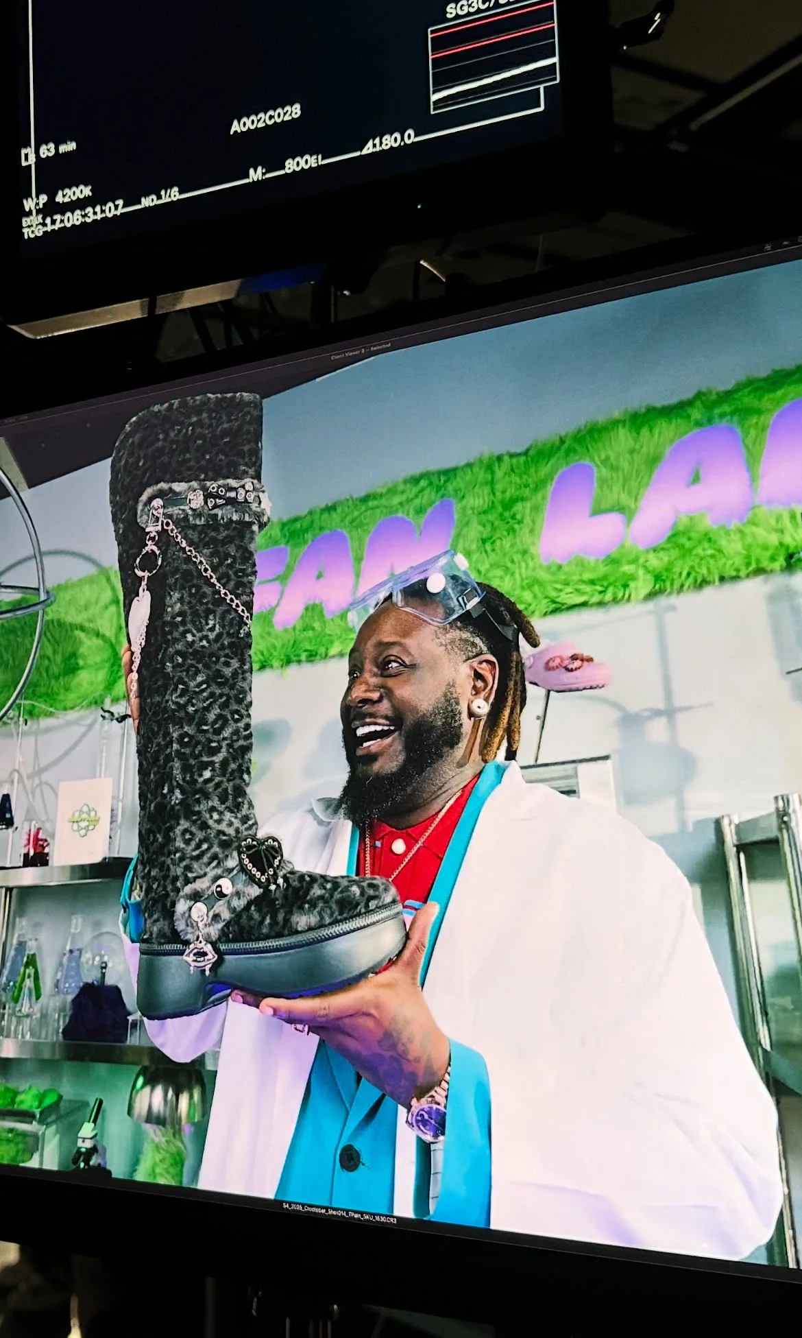 tpain_crocs.jpg
