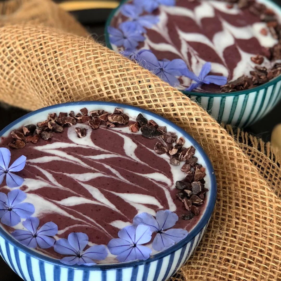 A Little Salty Peanutbuttery Berry Smoothie 