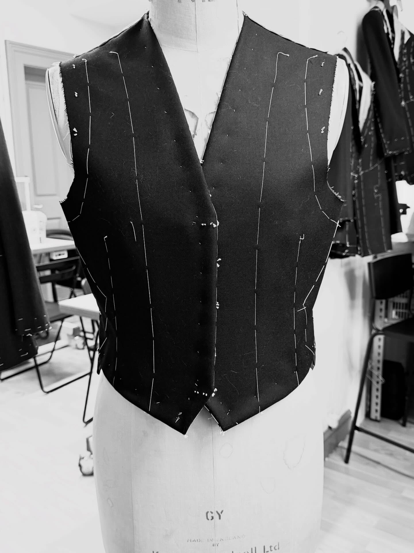 Our Pre-Apprentices have now completed the final baste of their course The Vest! After completing a both a coat and trousers, the vest was incredibly straight forward #pre-apprenticeship #savilerowbespoke #bespoketailoringcourse #bespokeatailoringsch