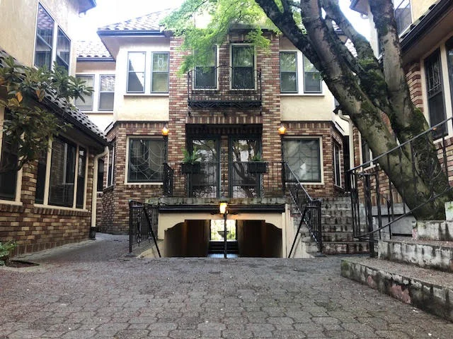 Courtyard.jpg