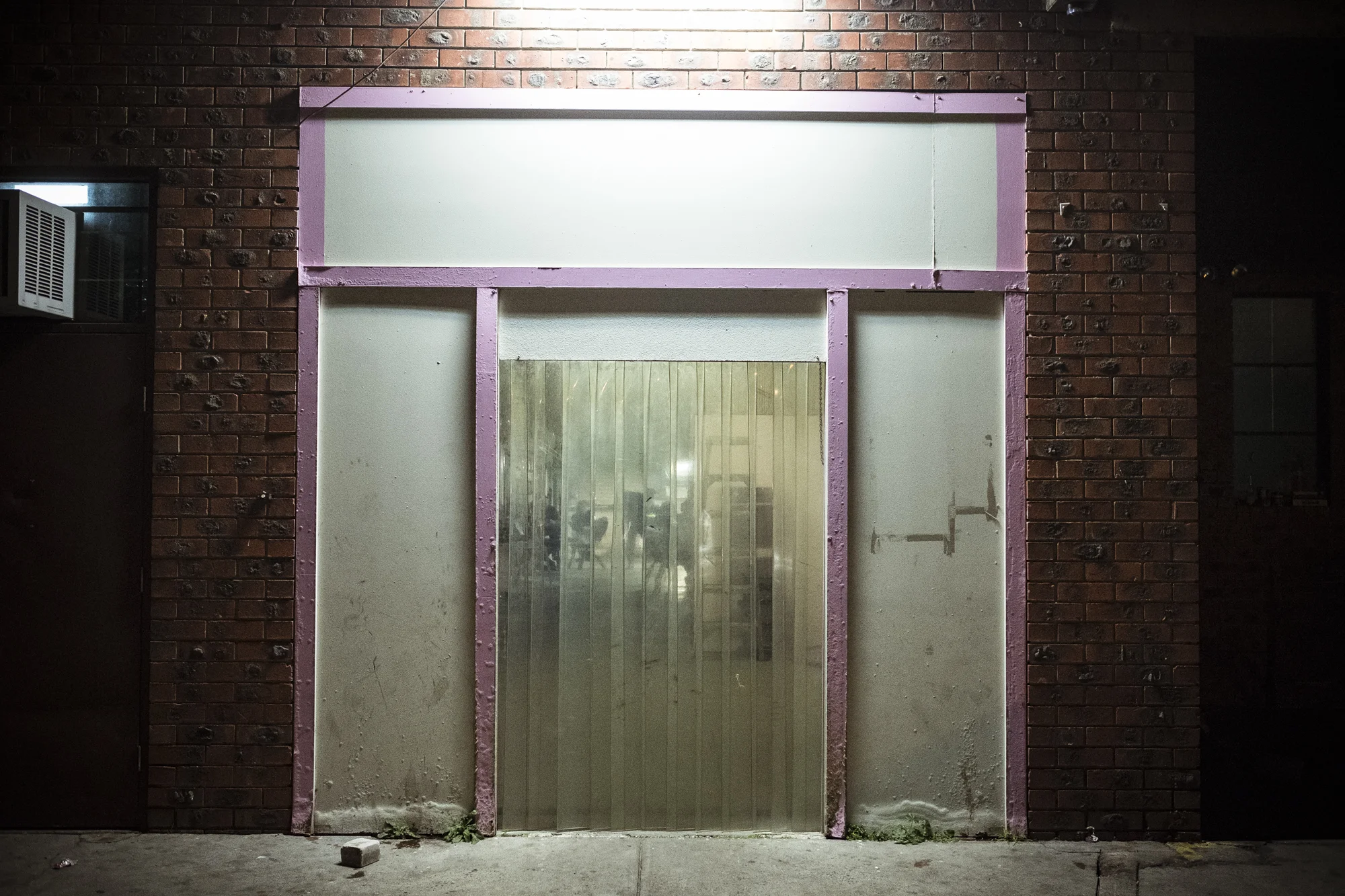  Mohammad Idris Rohingyan Restaurant and cafe in Springvale is a meeting place for the small community of Rohingya who have settled in Melbourne’s South-East. It is a place, for the mostly males, to shoot pool, play cards, watch television and social