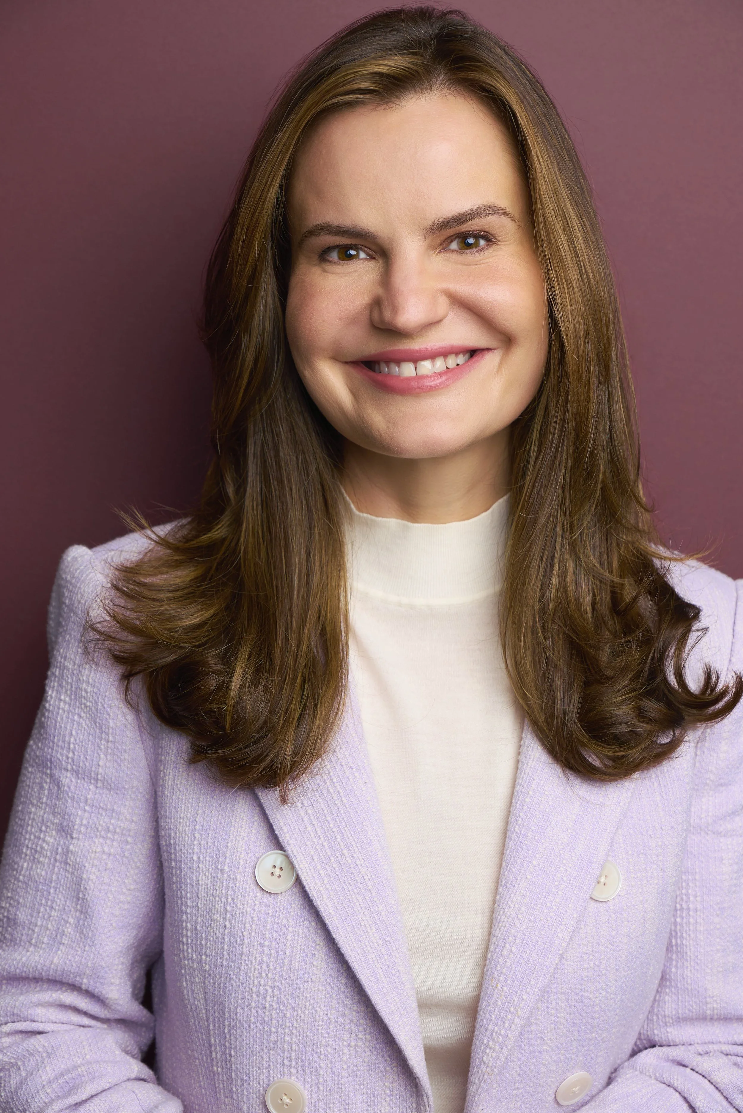 Corporate Headshot of Accounting Professional, Anya | HMUA - Tana Medina