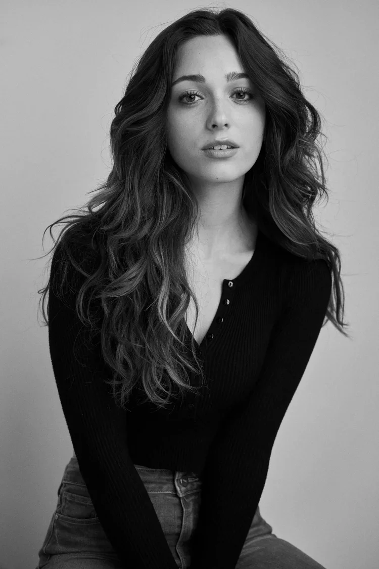 Ella+Schuman+actor+headshots+atlanta+best+photographer+web.webp