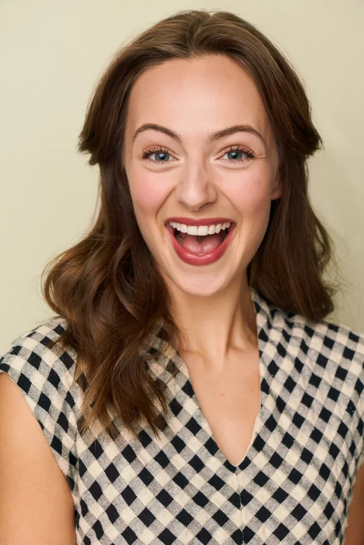 Ariane-Ireland9214-actor-photographer.webp
