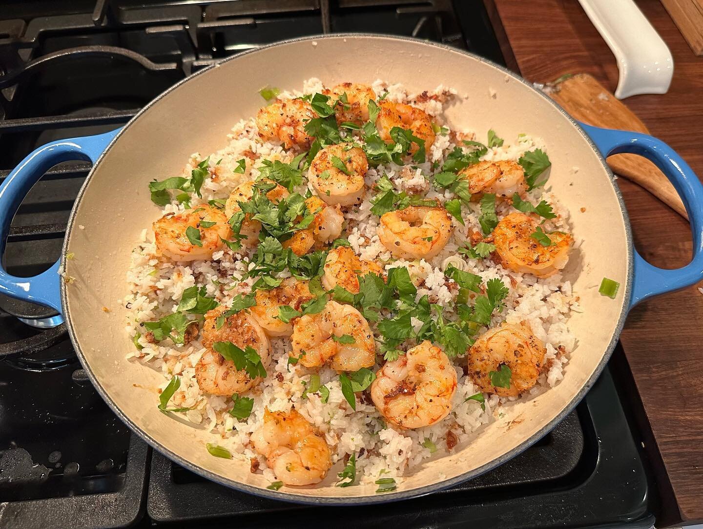 Such a yummy dinner tonight - crispy coconut rice with shrimp! And I didn&rsquo;t overcook the shrimp! From #homeiswheretheeggsare cookbook from @mollyyeh @foodnetwork #girlmeetsfarm #notrubberyshrimp