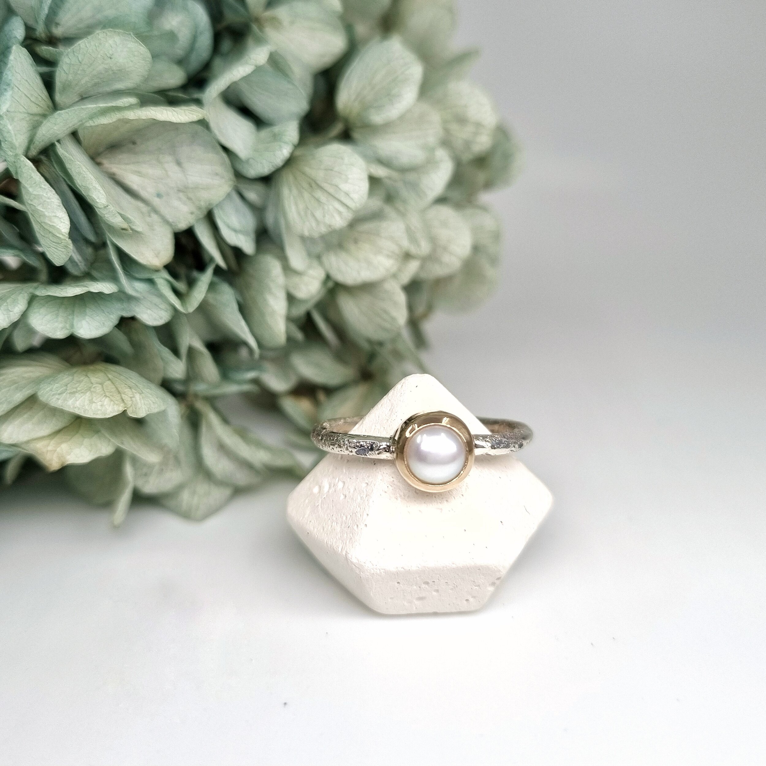 Bloom - pearl ring.jpeg