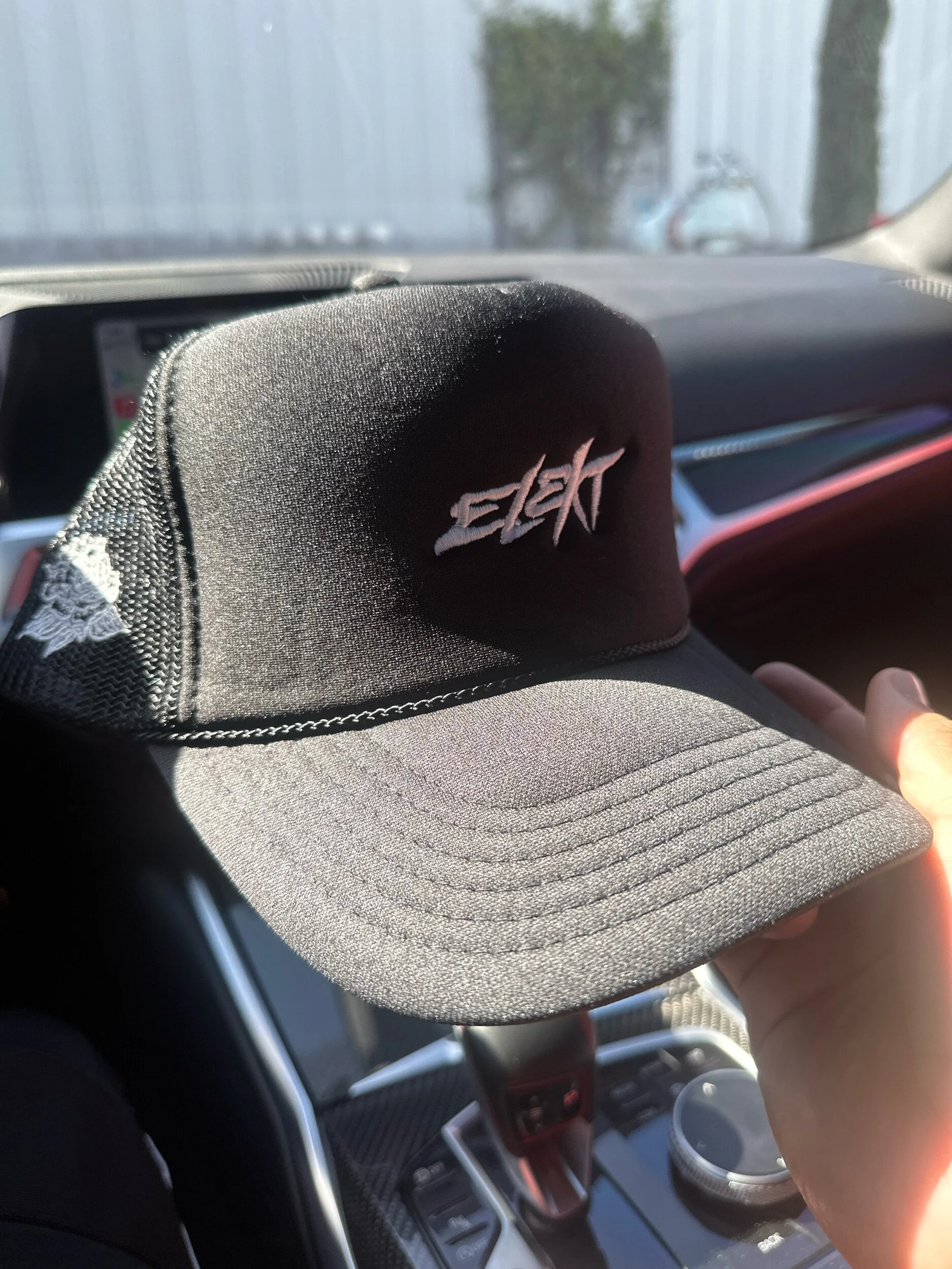 D470B608-C757-4F9F-B6CC-E57853614CF7