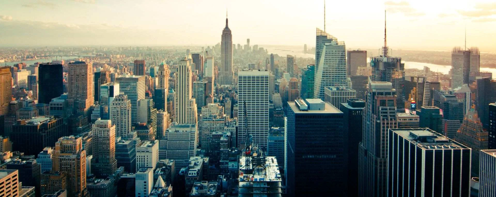 skyline-buildings-new-york-skyscrapers-1.jpg.1920x764_default.jpg