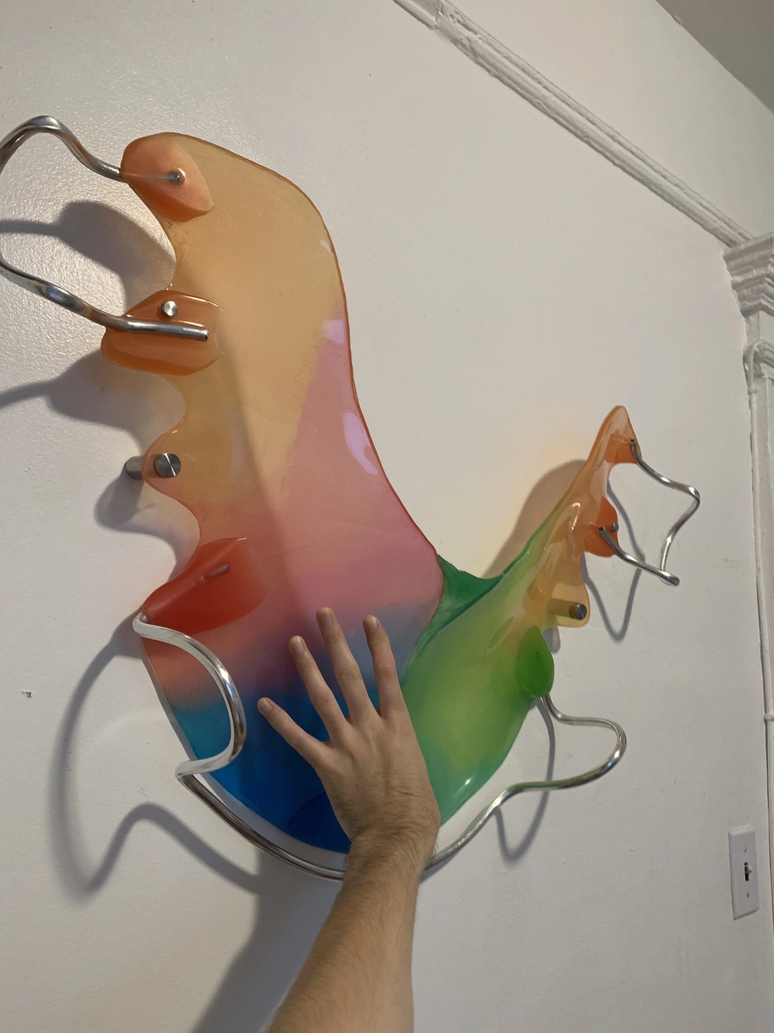 retainer on wall.JPG