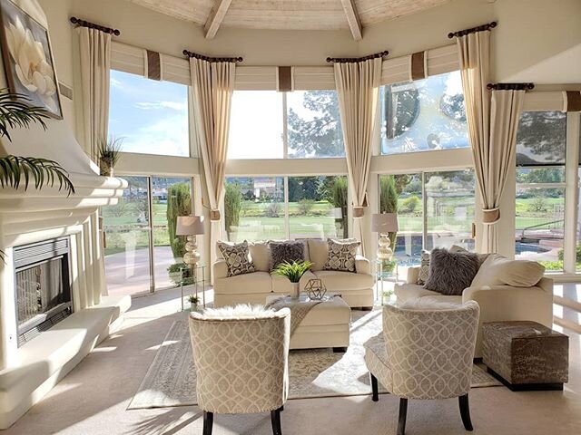 50 Shades of cream in this beautiful living room overlooking the gold course! 😍😍#sellitquickhomestaging #design #decor #homestaging #lightandbright #livingroomdecor #lovemyjob #charcoalandcream #cream # #golfcourse