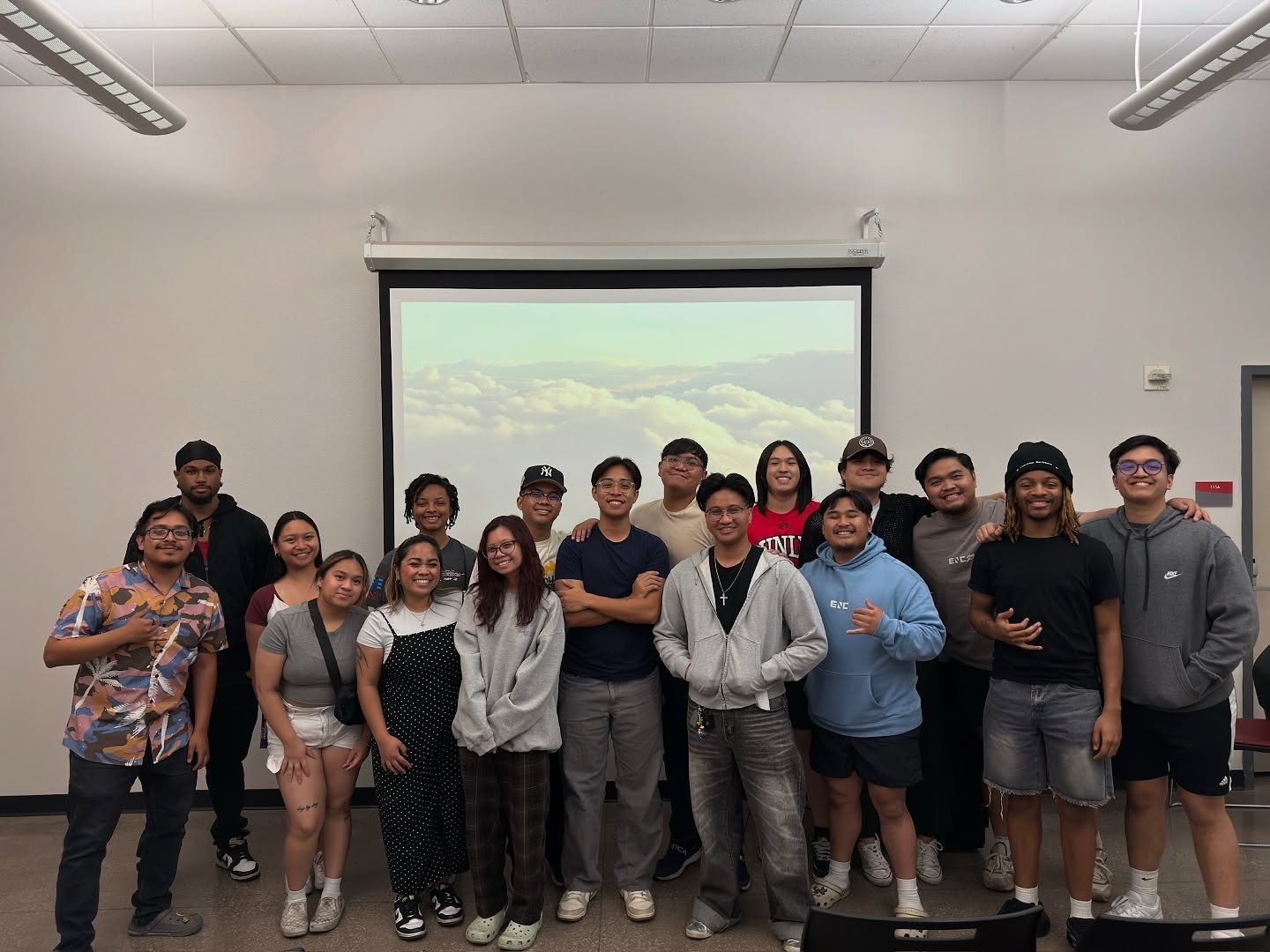 That&rsquo;s a wrap for this semester!!! 

THANK YOU for joining us for our last unplugged of the school year 🙌🏽📚 

You all made it special to be a part of this community for this past year ✨

Although our campus events come to a close, we hope to